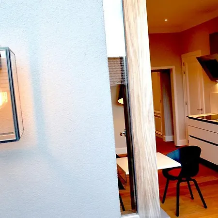 Apartment Square50